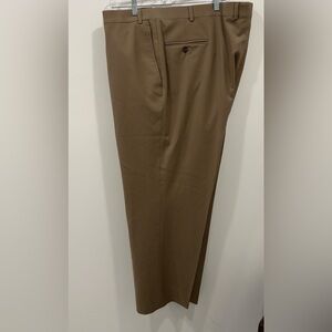 Jack Victor Riviera Dress Pants
Mens 46 Wool Blend Khaki Cuffed Flex Technology